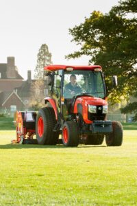 Tractors-for-orchards-and-vineyards-Kubota-L1
