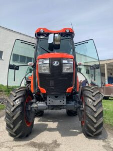Tractors-for-orchards-and-vineyards-Kubota-L1