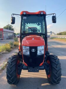 Tractors-for-orchards-and-vineyards-Kubota-L1